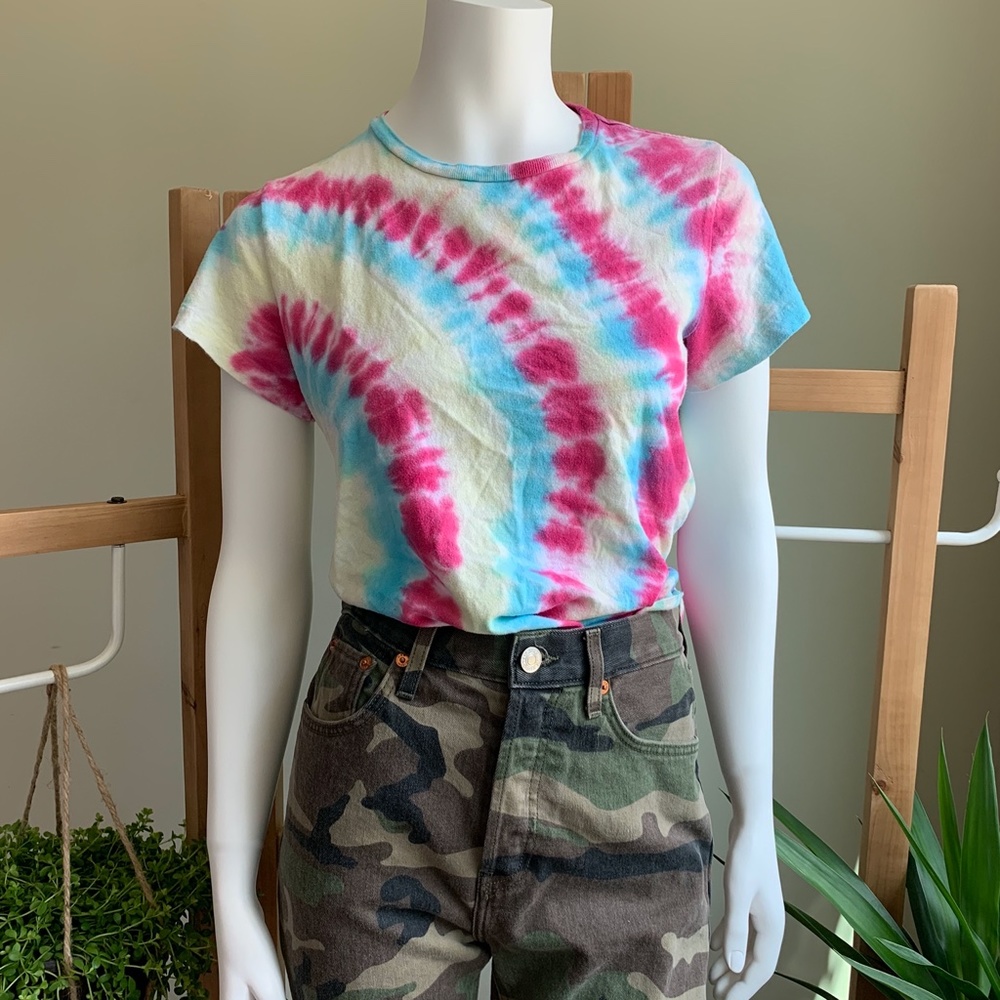 Re/Done tie dye tee - Picture 1 of 7